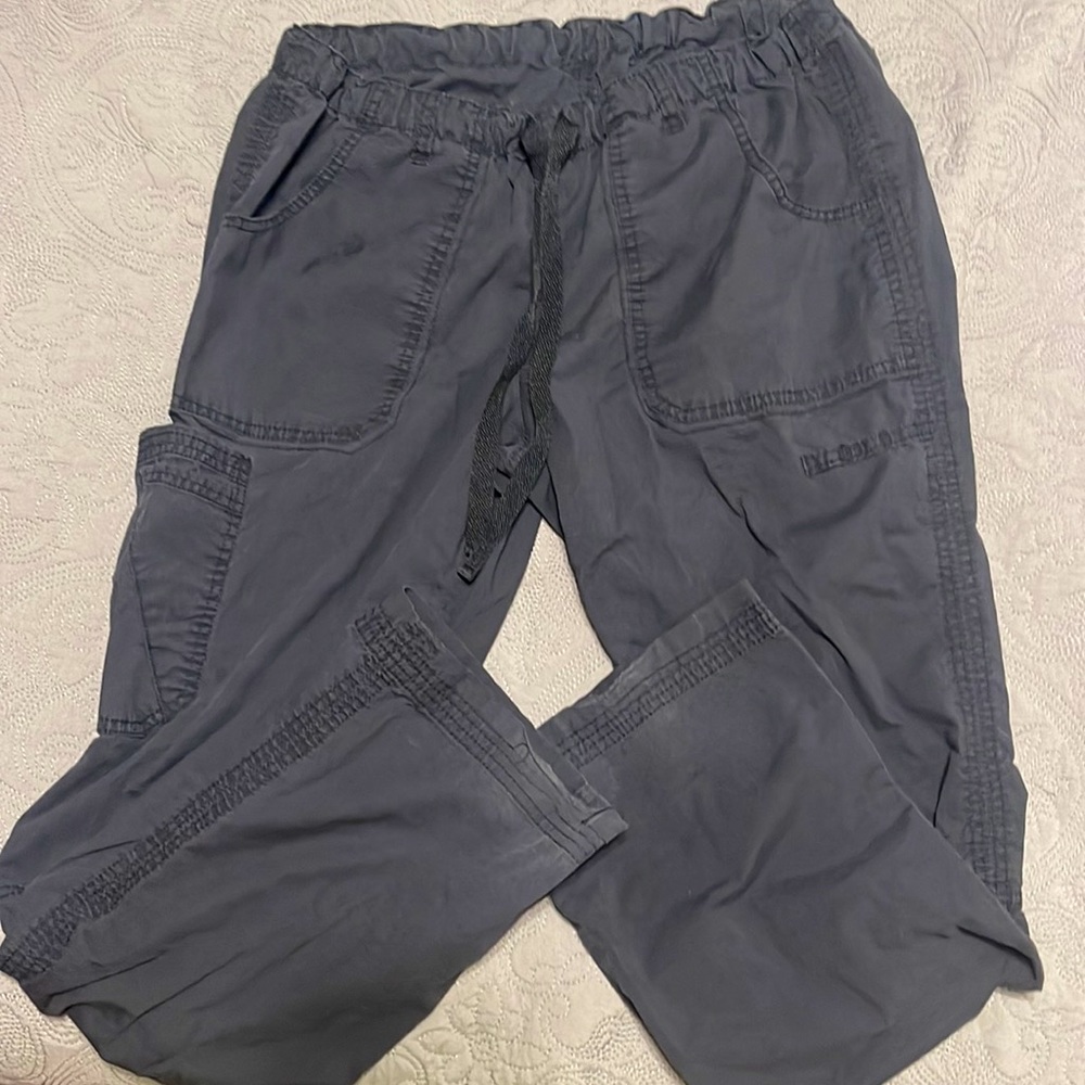 Women’s landau scrub pants size medium
